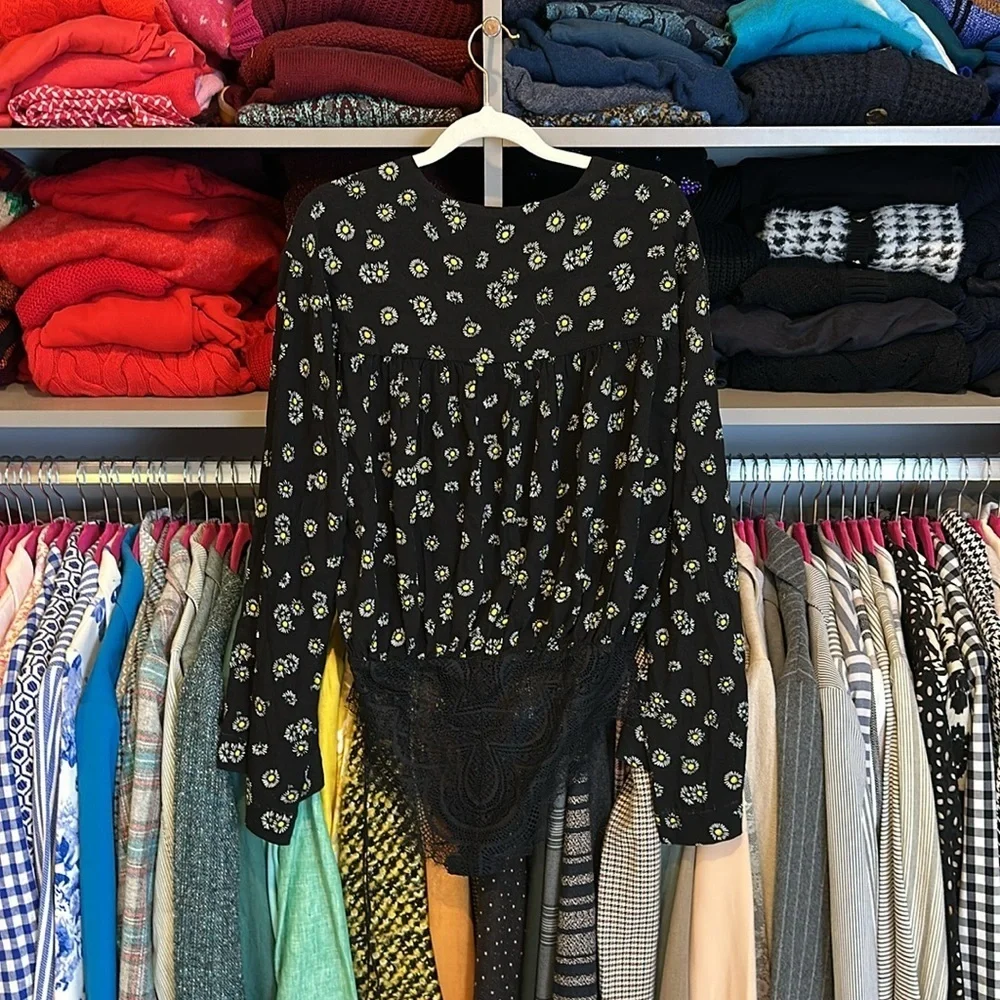 Free People black/yellow floral long sleeve v neck tie front bodysuit size XS